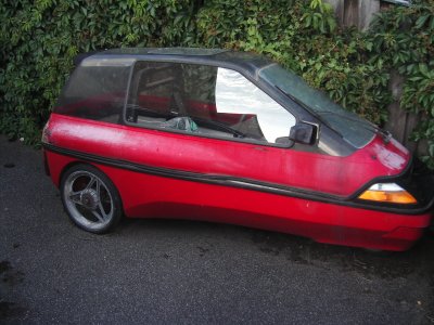 Mini El, dreirädriges Elektromobil mit "Panoramahaube"